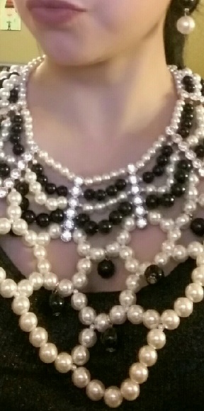 Crystals, Black& Ivory Pearls Cluster Bib Necklace - Picture 2 of 2
